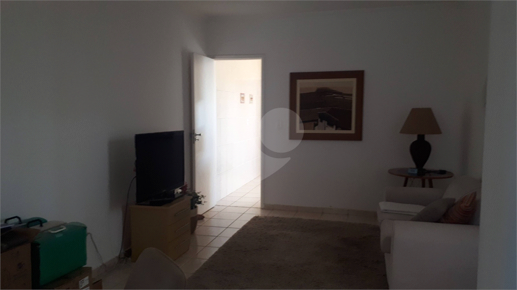 Casa à venda com 3 quartos, 170m² - Foto 11