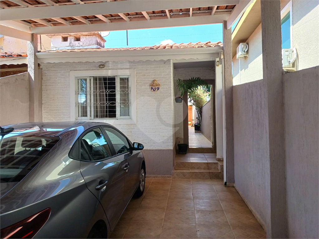 Casa à venda com 3 quartos, 170m² - Foto 1