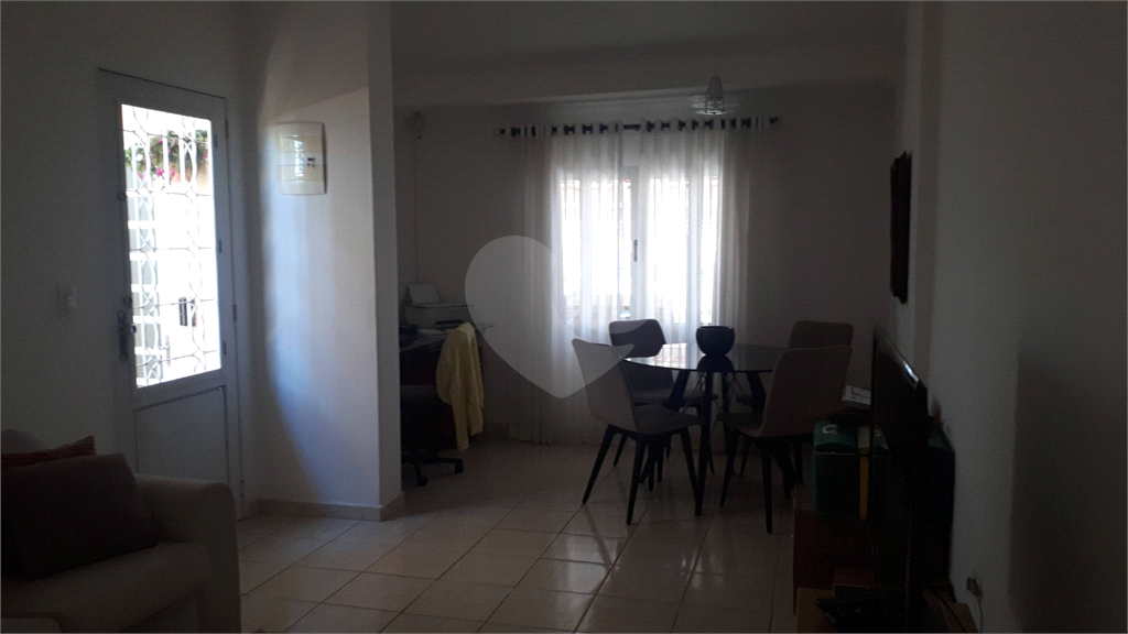 Casa à venda com 3 quartos, 170m² - Foto 10