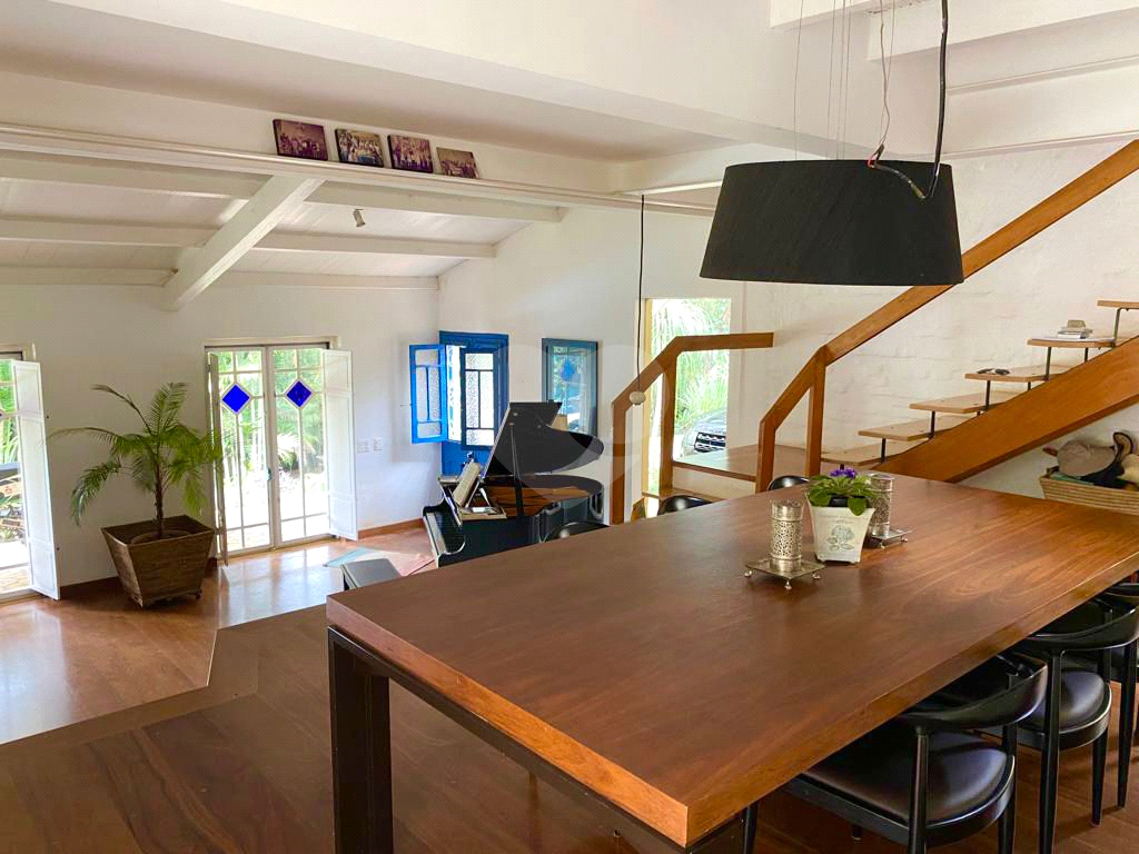 Casa de Condomínio à venda com 3 quartos, 600m² - Foto 3