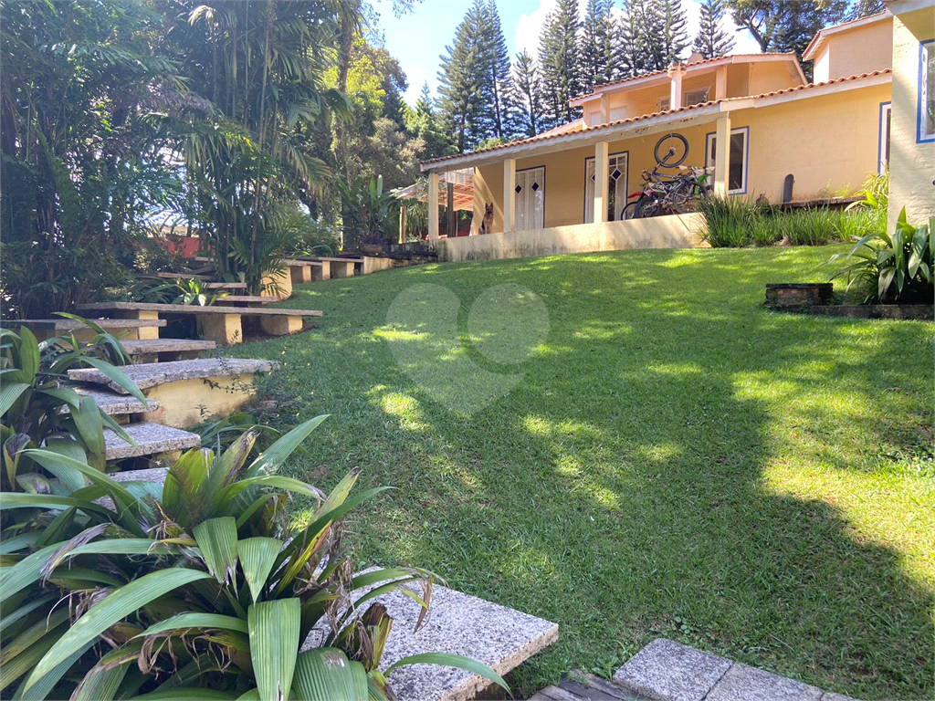 Casa de Condomínio à venda com 3 quartos, 600m² - Foto 17