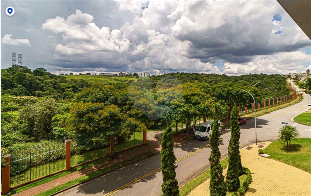 Mansão com lazer no Condomínio Burle Marx