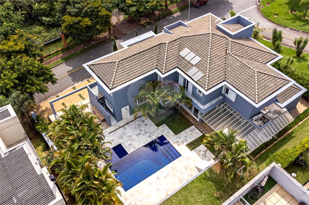 Mansão com lazer no Condomínio Burle Marx