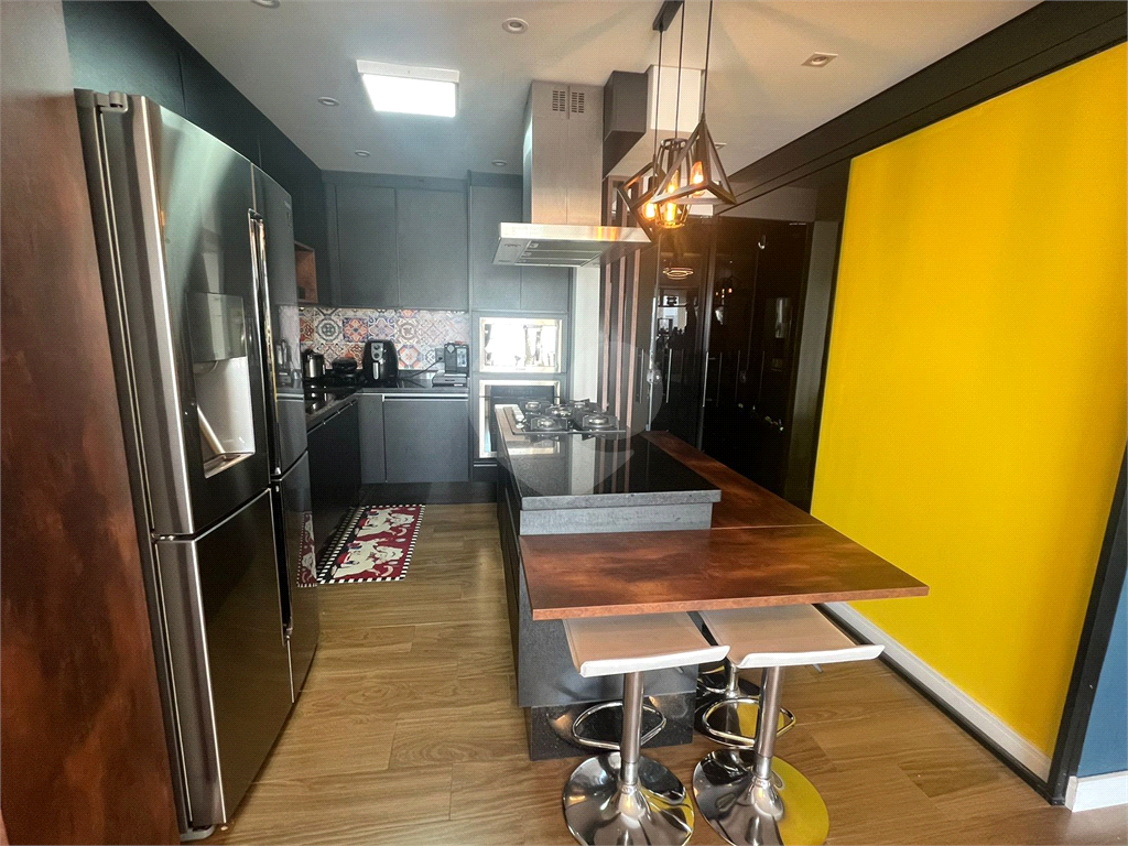 APARTAMENTO em TATUAPÉ
