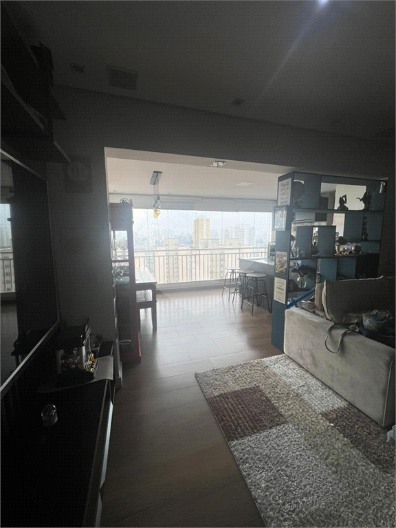 APARTAMENTO em TATUAPÉ