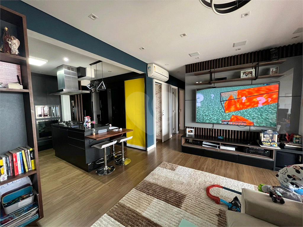 APARTAMENTO em TATUAPÉ