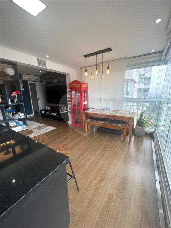 APARTAMENTO em TATUAPÉ