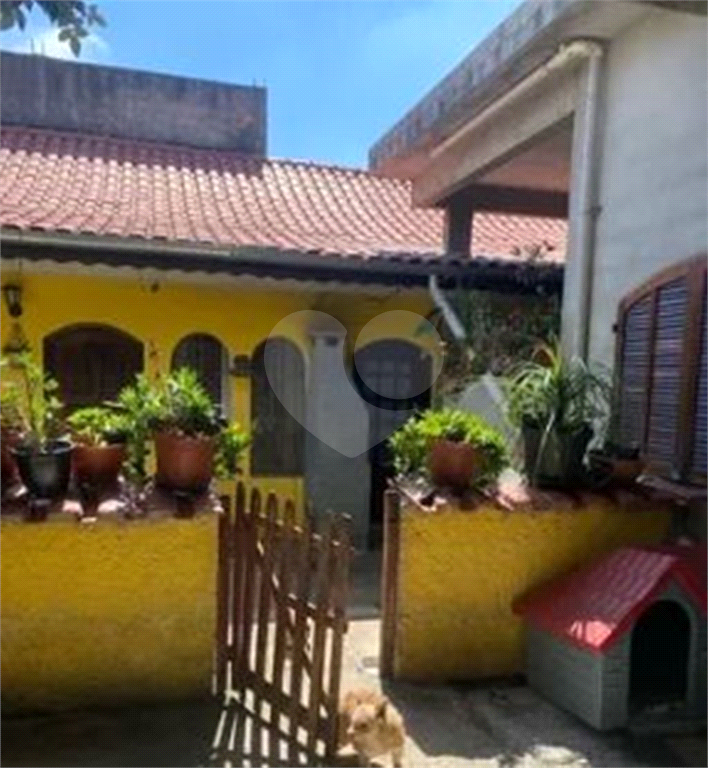 CASA em JARDIM PRESIDENTE DUTRA