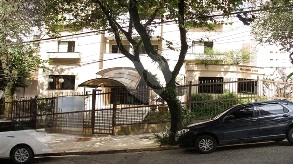 APARTAMENTO em PARAÍSO