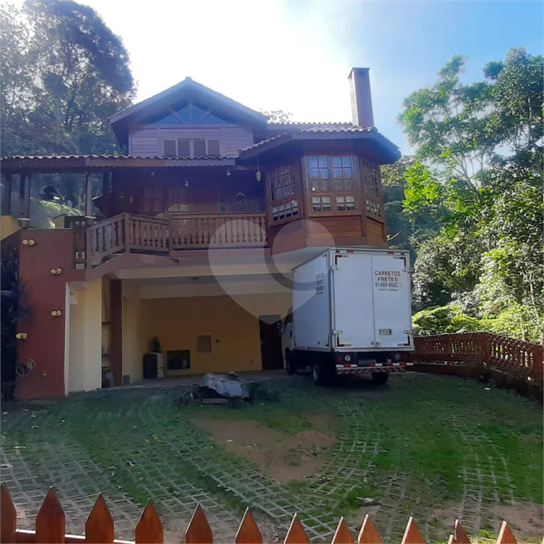 Casa de Condomínio à venda com 5 quartos, 175m² - Foto 3