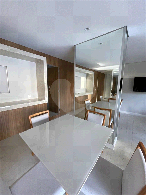 Apartamento alto padrão com 206 m