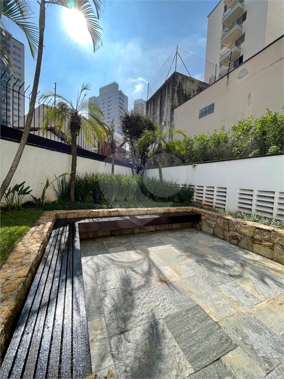 Apartamento alto padrão com 206 m