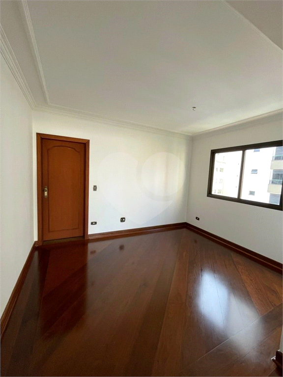 Apartamento alto padrão com 206 m