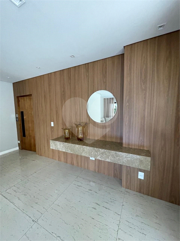 Apartamento alto padrão com 206 m