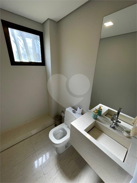 Apartamento alto padrão com 206 m