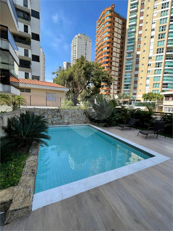 Apartamento alto padrão com 206 m