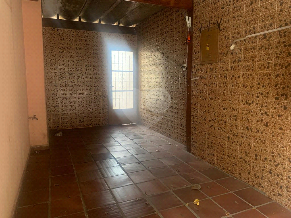 Casa perto do metrô Santos Imigrantes