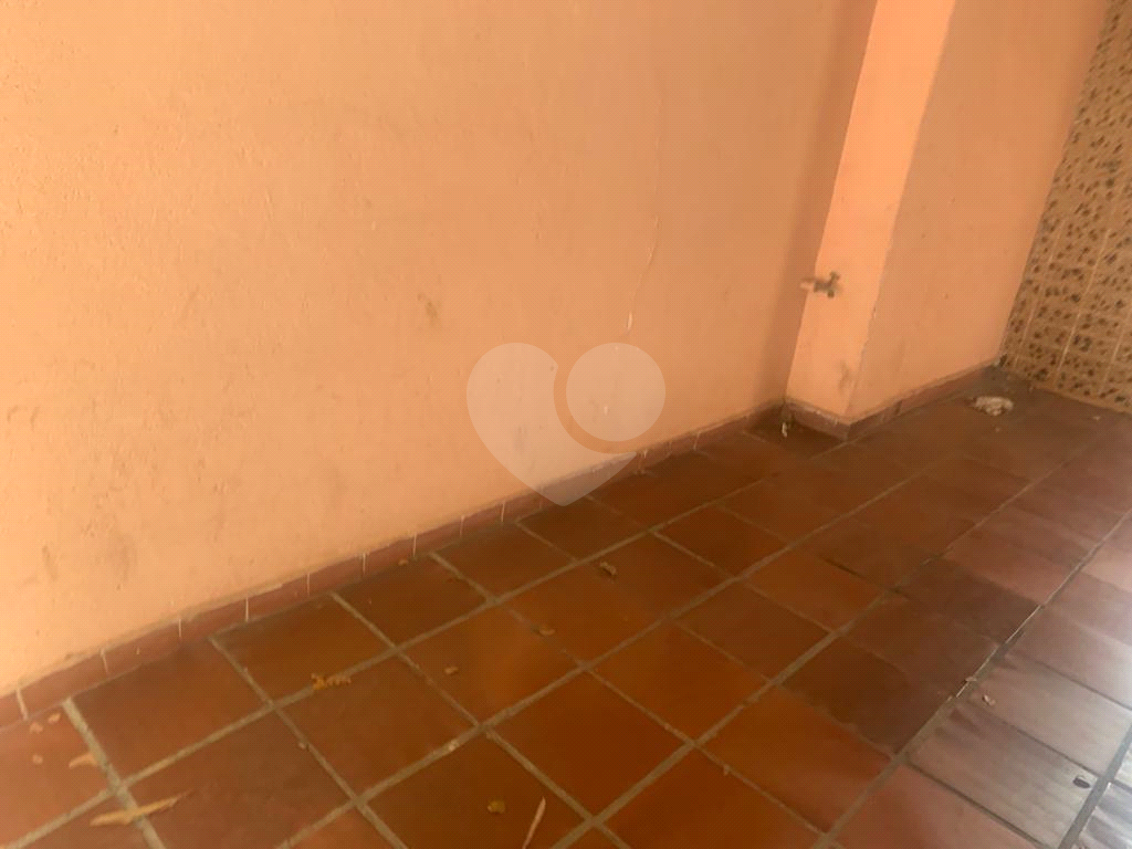 Casa perto do metrô Santos Imigrantes