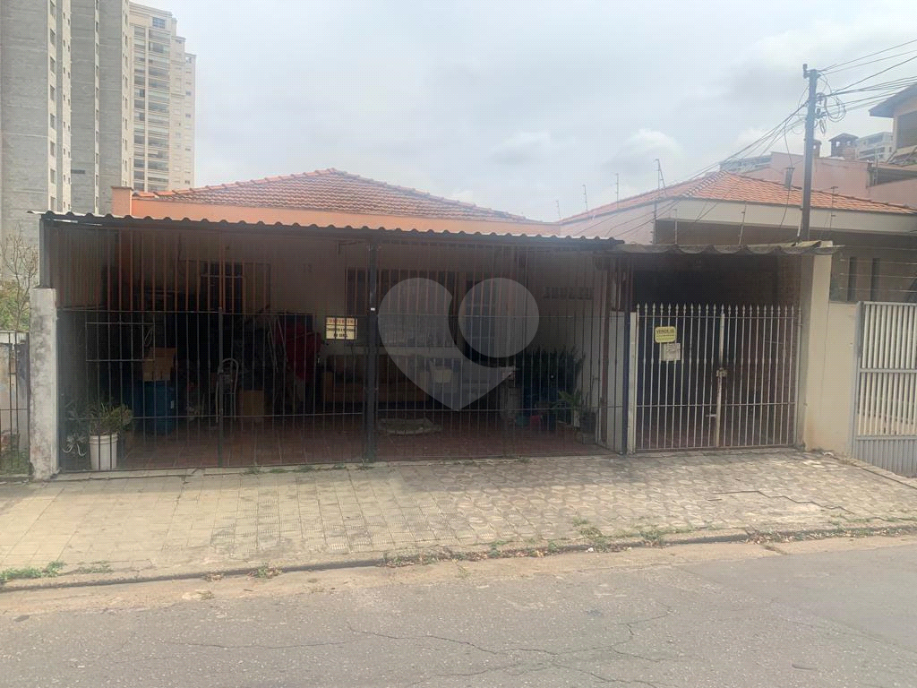 Casa perto do metrô Santos Imigrantes