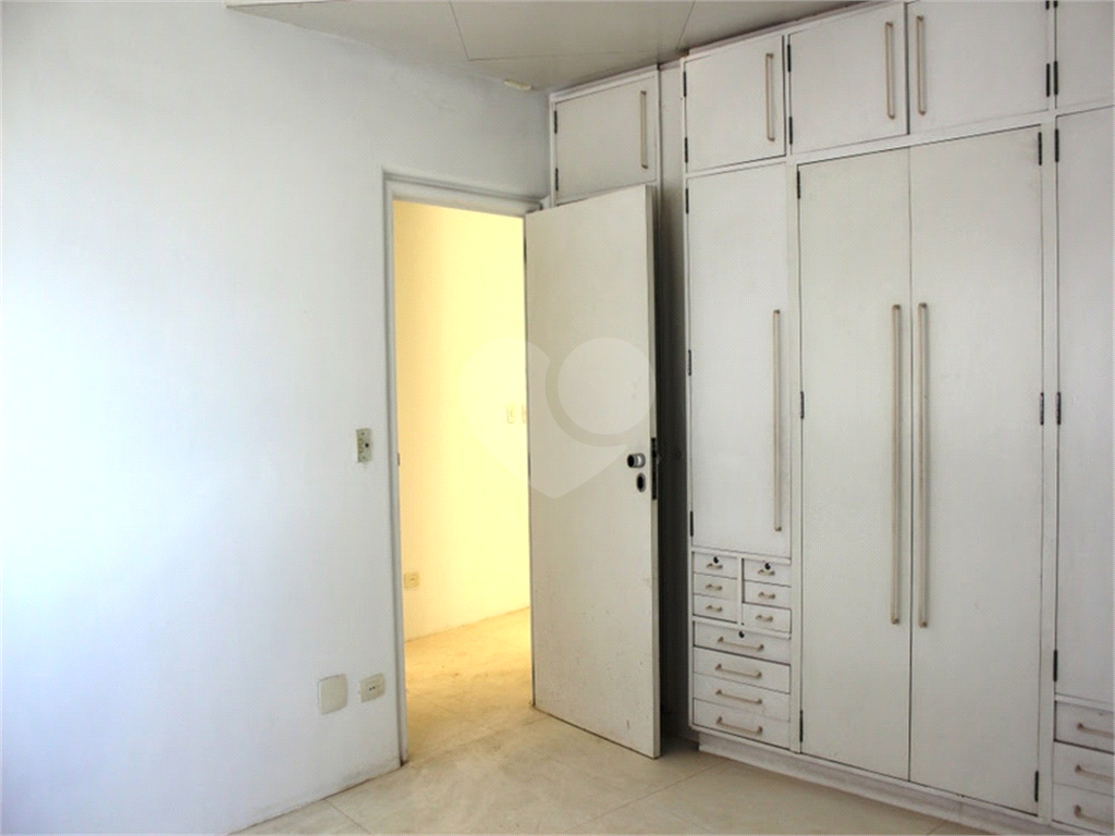 Apartamento à venda com 3 quartos, 91m² - Foto 32