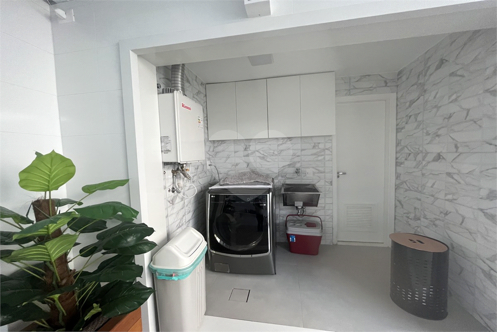 Apartamento garden finamente decorado e acabamento primoroso com 150 m² na Barra Funda, com 2 suítes