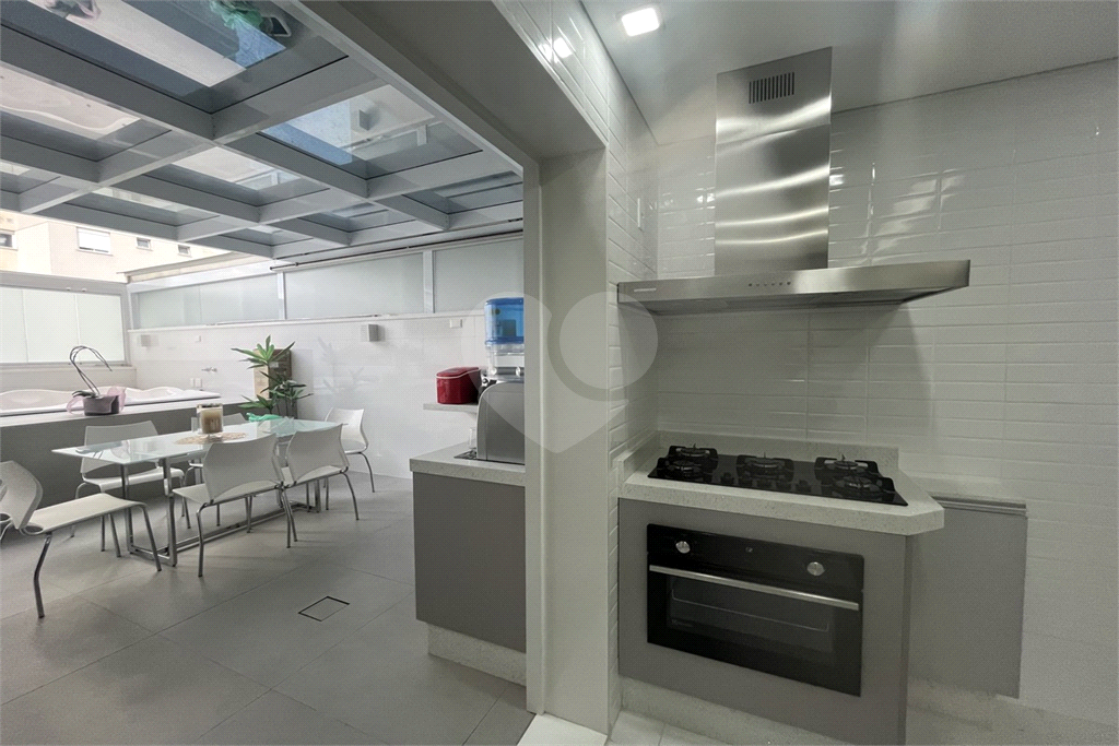 Apartamento garden finamente decorado e acabamento primoroso com 150 m² na Barra Funda, com 2 suítes