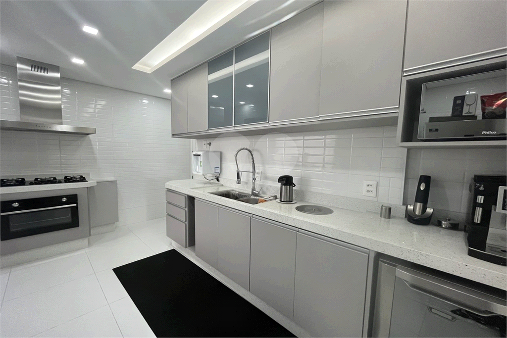 Apartamento garden finamente decorado e acabamento primoroso com 150 m² na Barra Funda, com 2 suítes
