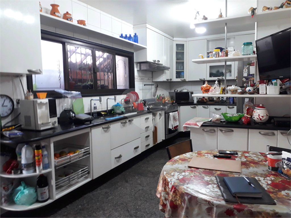 Sobrado à venda com 4 quartos, 300m² - Foto 3