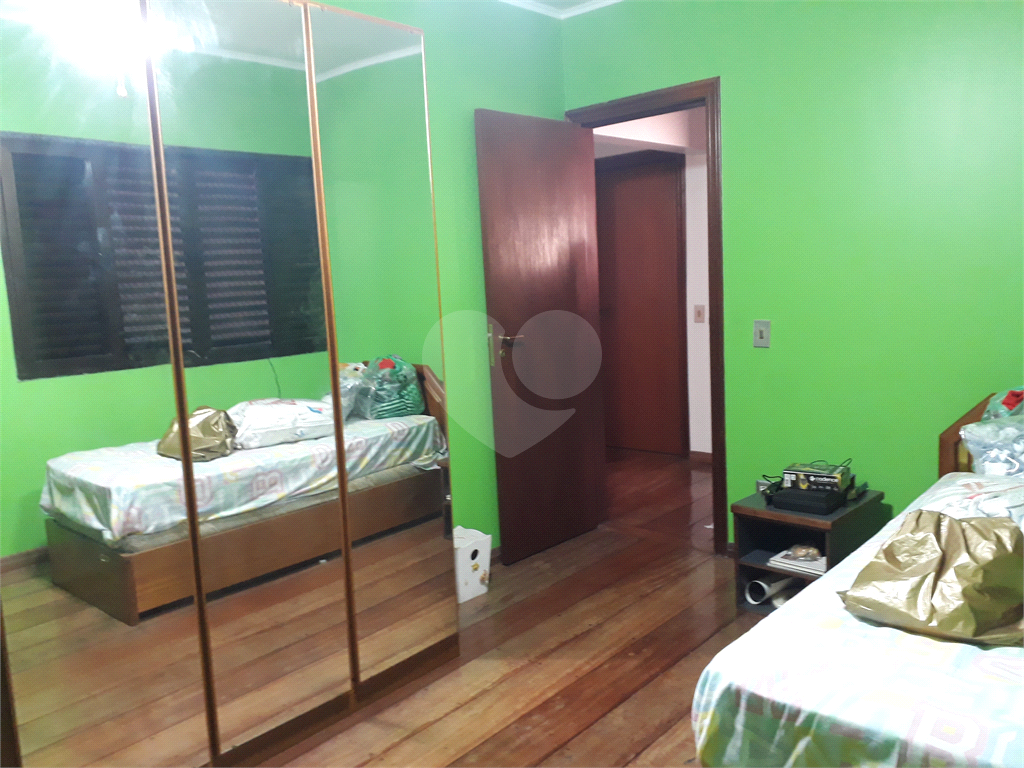 Sobrado à venda com 4 quartos, 300m² - Foto 22