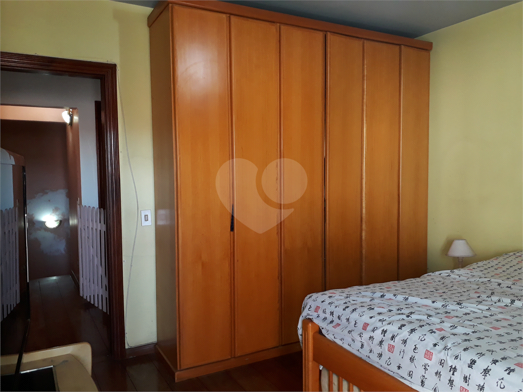 Sobrado à venda com 4 quartos, 300m² - Foto 30