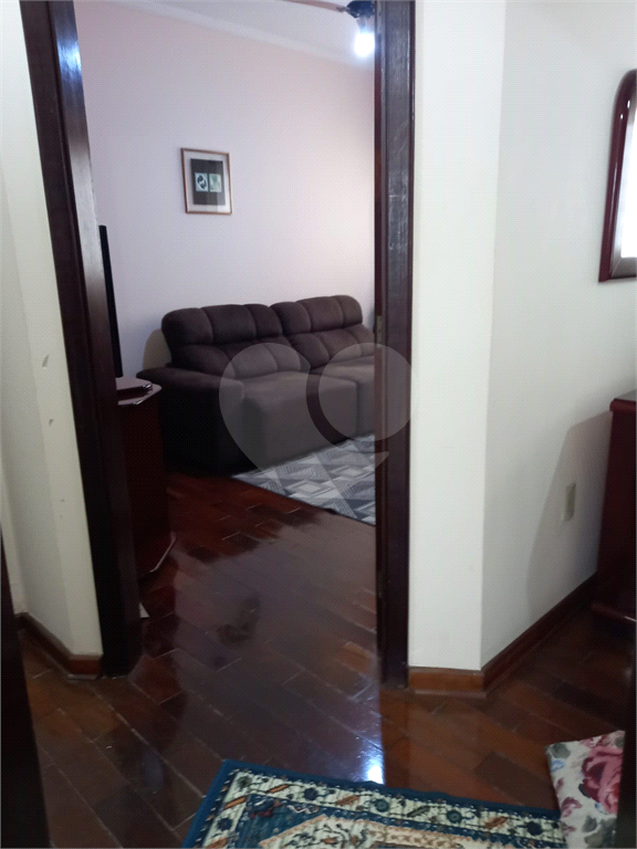 Casa à venda com 3 quartos, 196m² - Foto 4