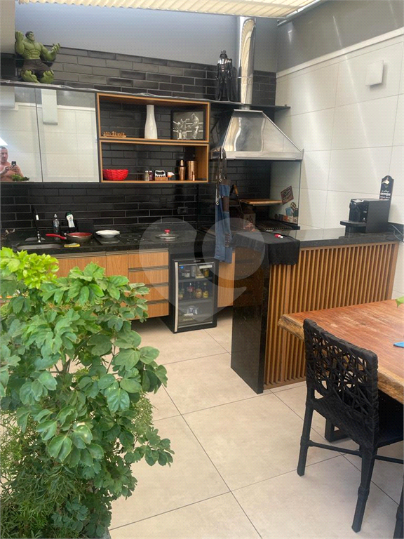 Sobrado 3 suites, 2 vagas Zona Norte 