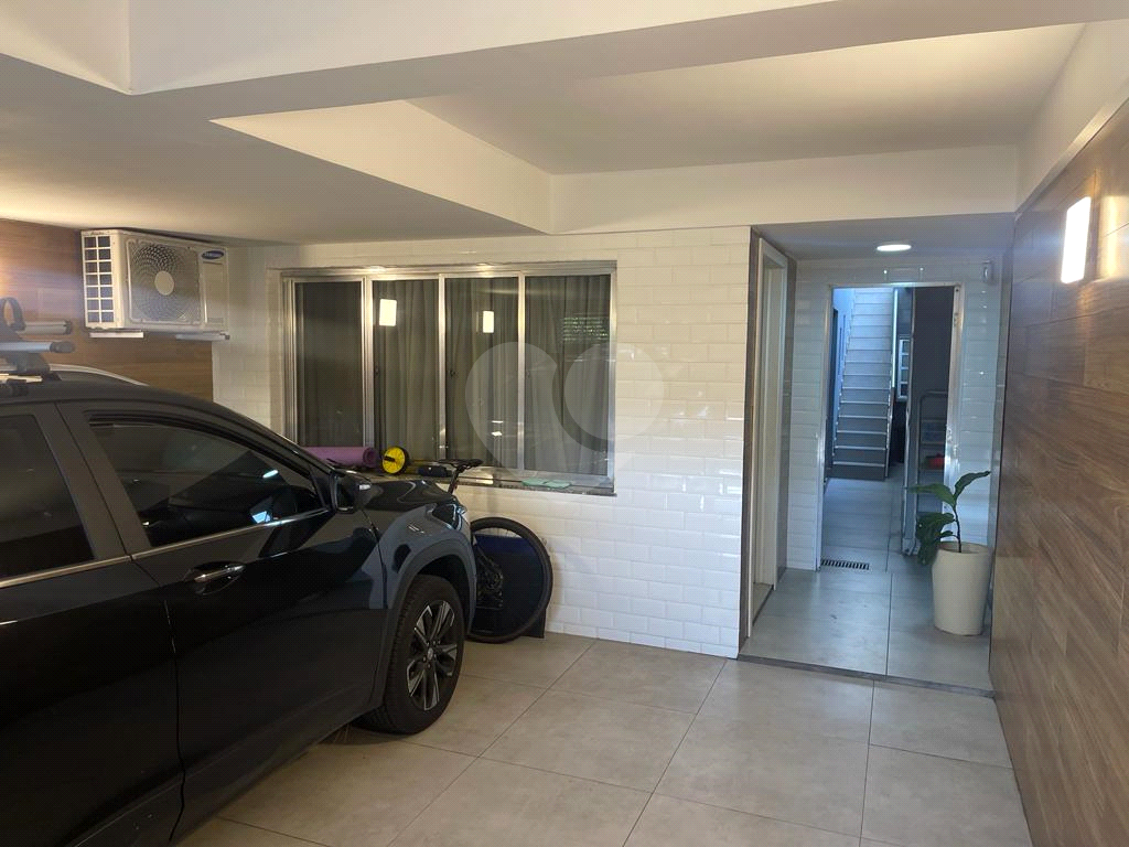 Sobrado 3 suites, 2 vagas Zona Norte 