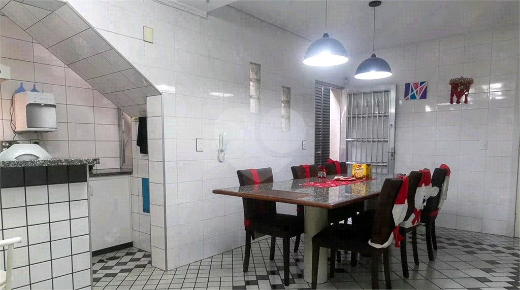 Sobrado 3 suites, 2 vagas Zona Norte 