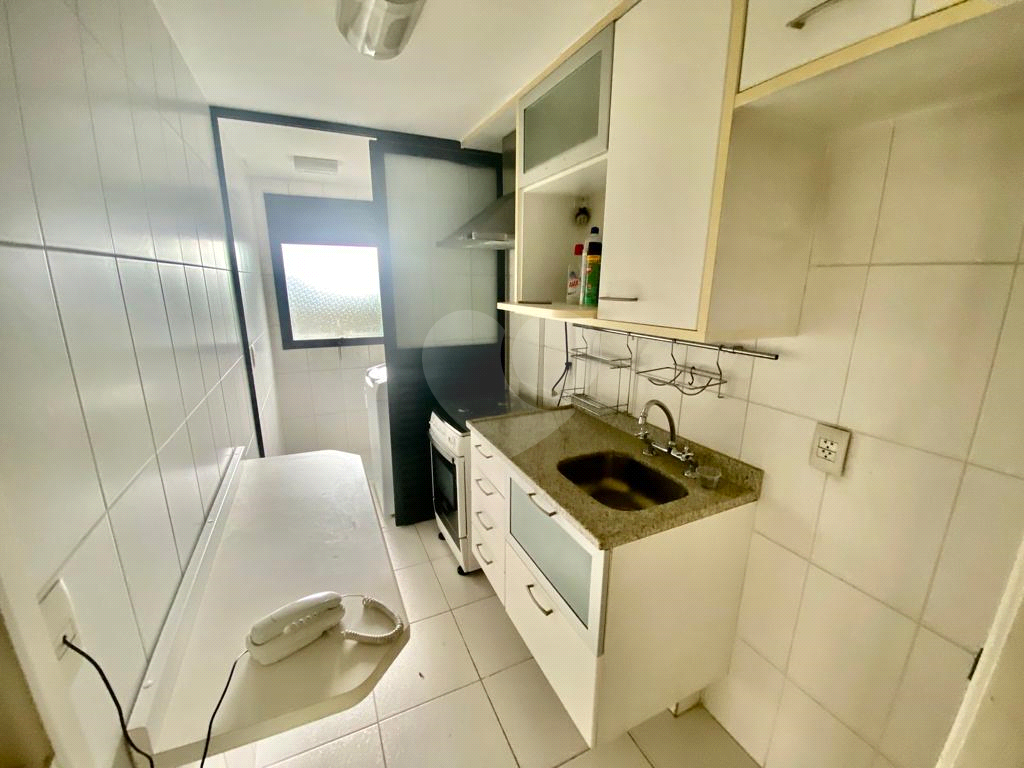 APARTAMENTO em PINHEIROS