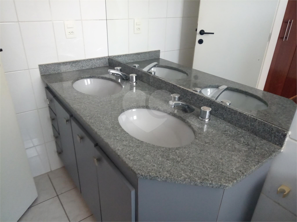 Apartamento com 111m² 3 quartos e 2 vagas no Morumbi