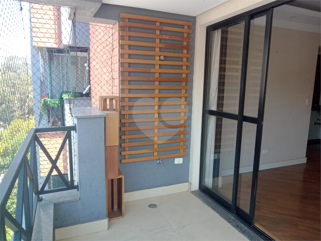 Apartamento com 111m² 3 quartos e 2 vagas no Morumbi