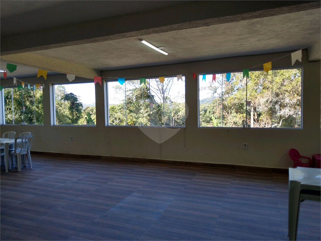 Casa em condomínio na Serra da Cantareira, 5 quartos, 6 vagas de garagem 