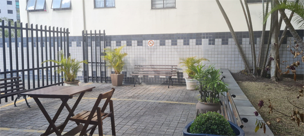 Sala comercial para venda ou aluguel na Vila Mariana - 27 m² 