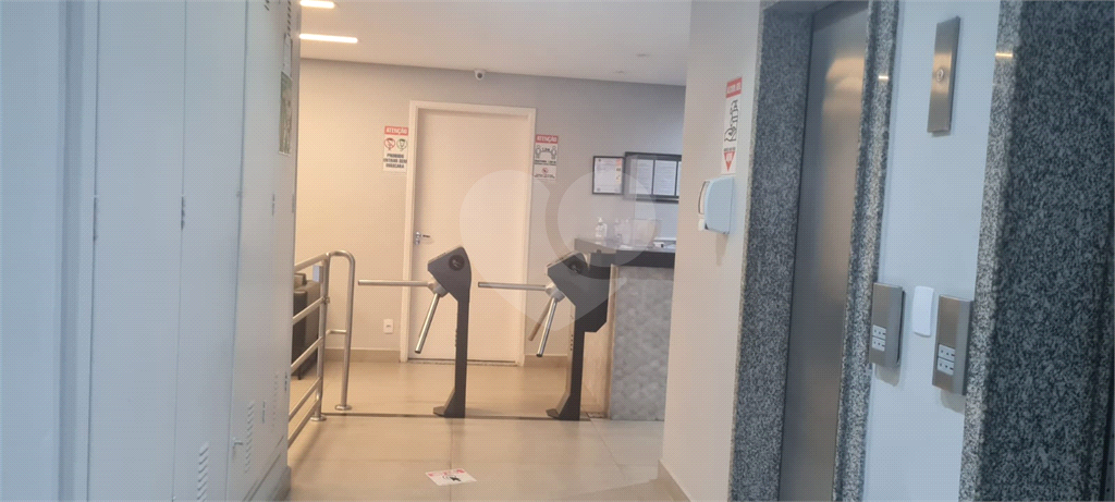 Sala comercial para venda ou aluguel na Vila Mariana - 27 m² 