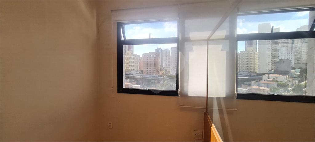 Sala comercial para venda ou aluguel na Vila Mariana - 27 m² 