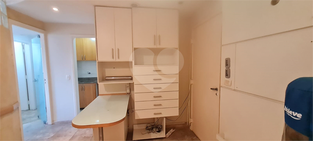 Sala comercial para venda ou aluguel na Vila Mariana - 27 m² 