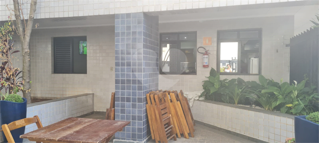 Sala comercial para venda ou aluguel na Vila Mariana - 27 m² 