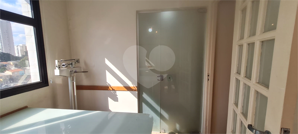Sala comercial para venda ou aluguel na Vila Mariana - 27 m² 