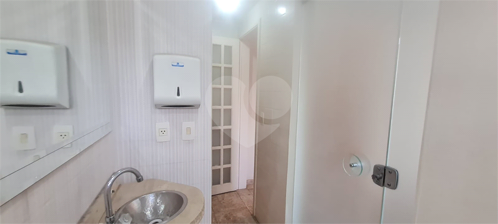 Sala comercial para venda ou aluguel na Vila Mariana - 27 m² 