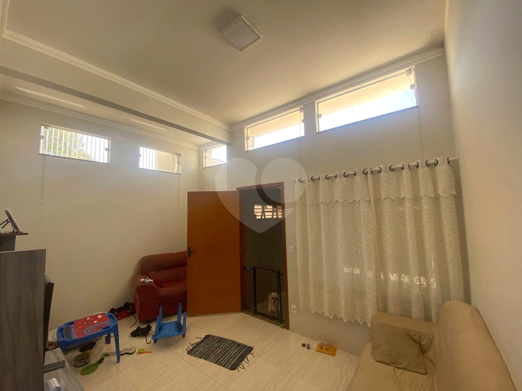 Casa à venda com 2 quartos, 180m² - Foto 17