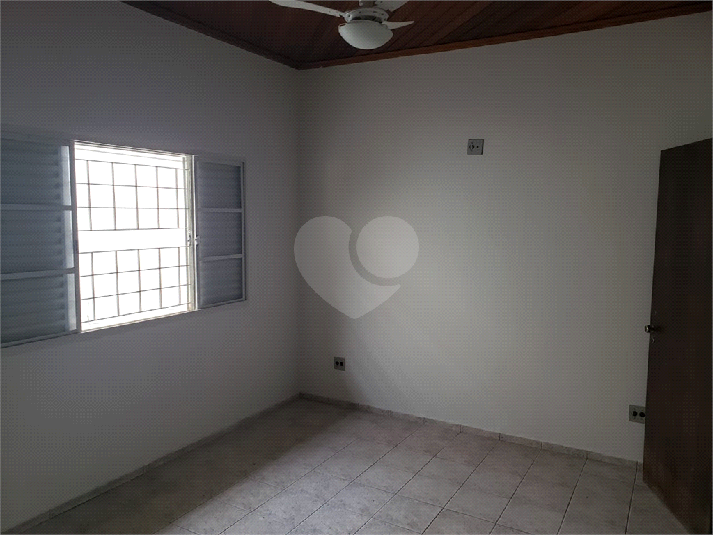 Casa à venda com 1 quarto, 173m² - Foto 4