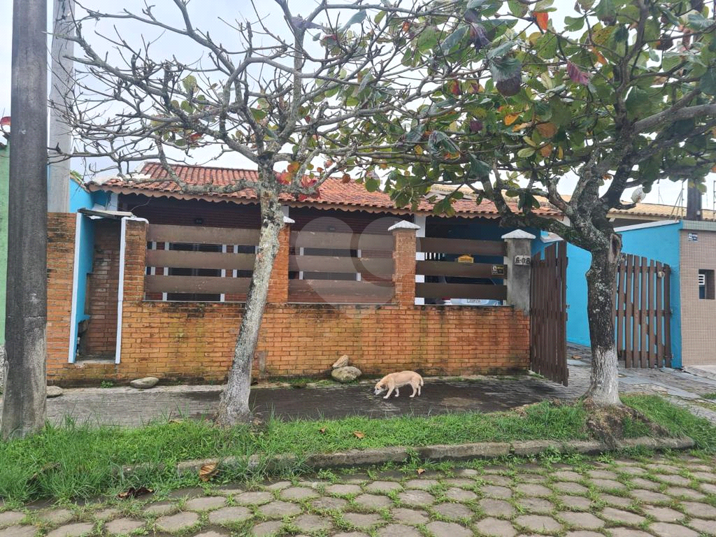 Casa à venda com 2 quartos, 140m² - Foto 2