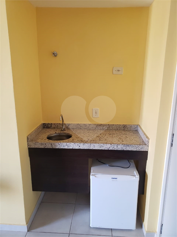 Apartamento para alugar com 1 quarto, 45m² - Foto 10