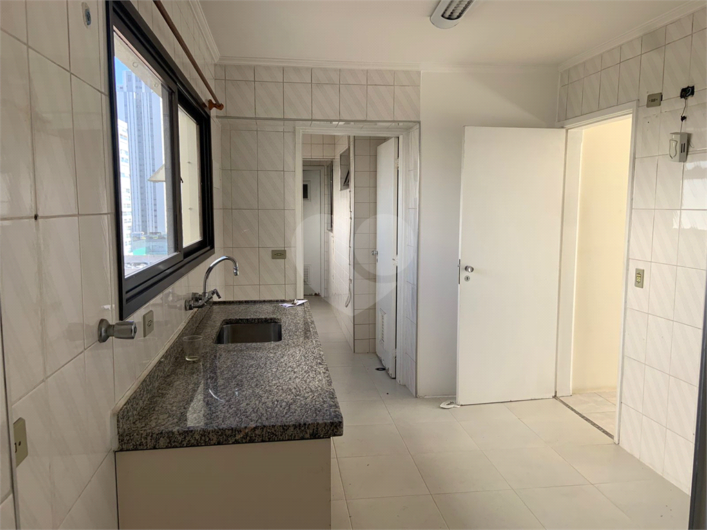 APARTAMENTO em VILA LEOPOLDINA